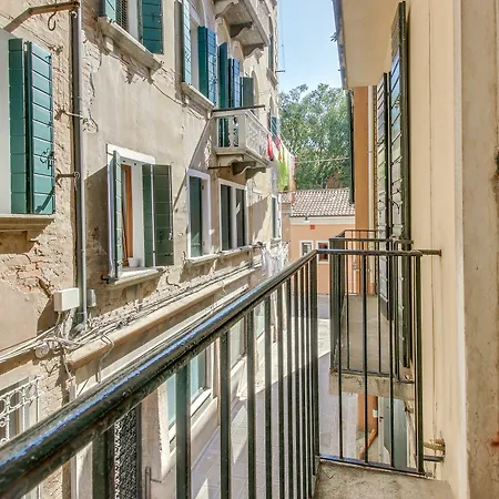 Apartment Romantic